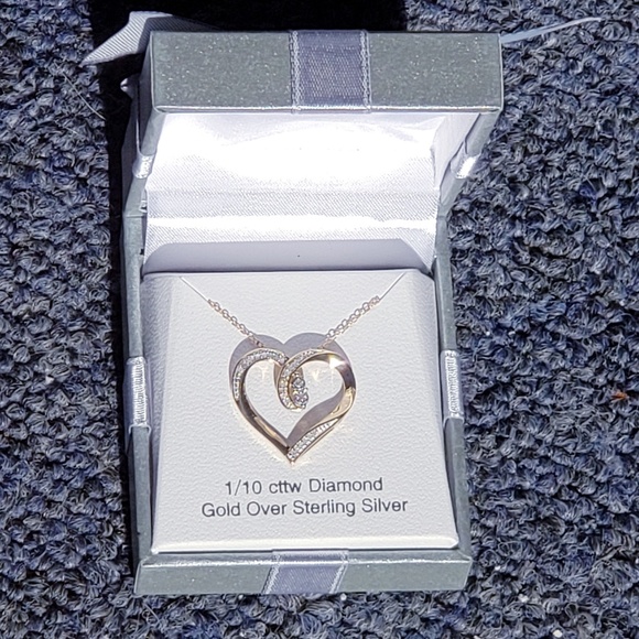NIB💎 Gold Silver .1 cttw Diamond Heart Necklace - Picture 4 of 8